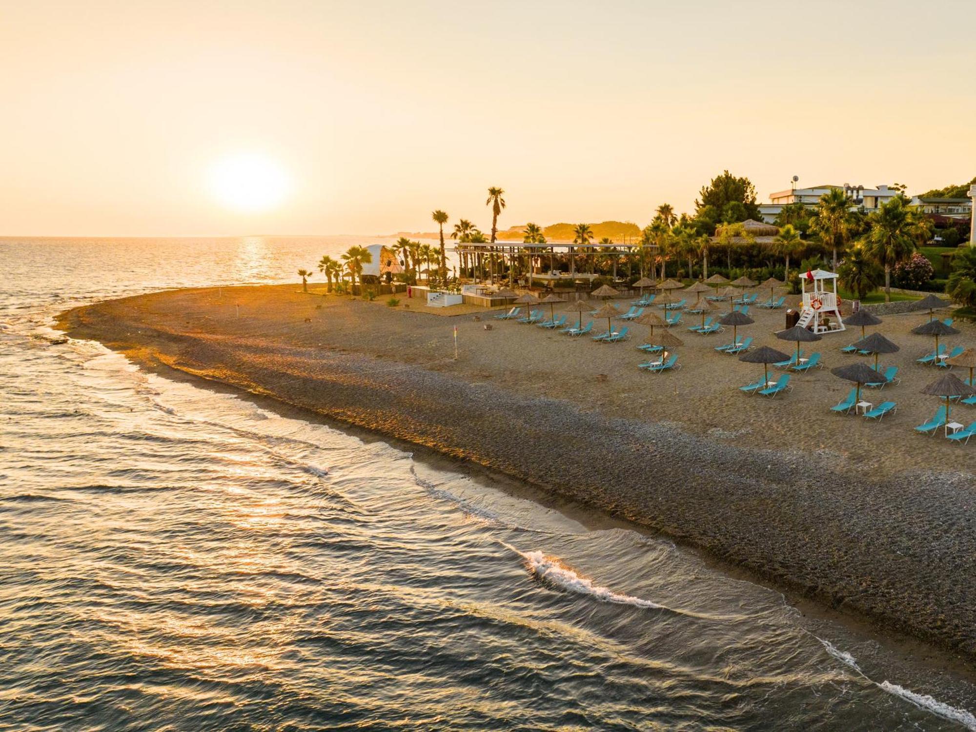 Flora Garden Beach Hotel - Adults Only 16 Plus - Couples Concept Kızılot Dış mekan fotoğraf