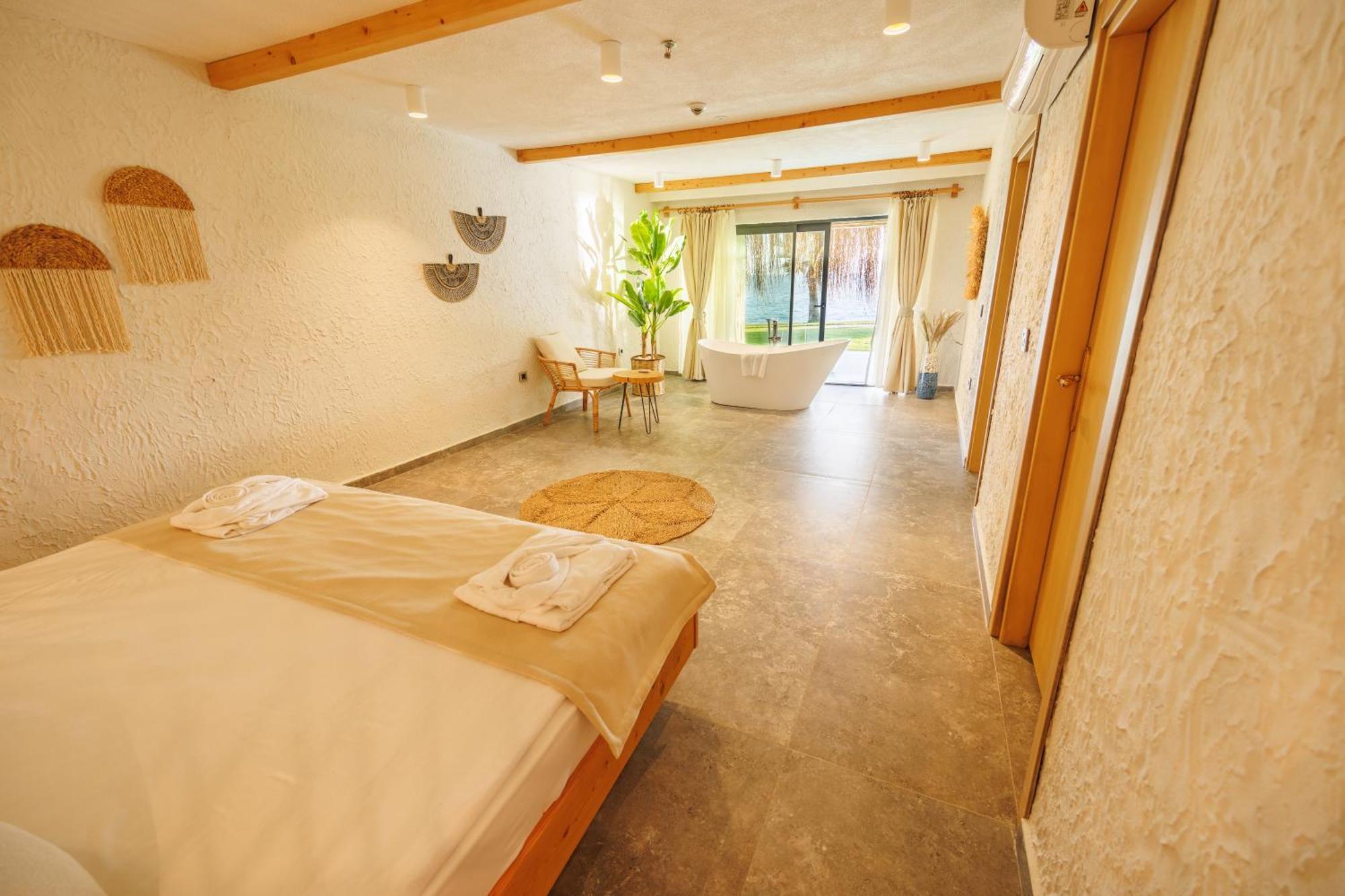 Flora Garden Beach Hotel - Adults Only 16 Plus - Couples Concept Kızılot Dış mekan fotoğraf